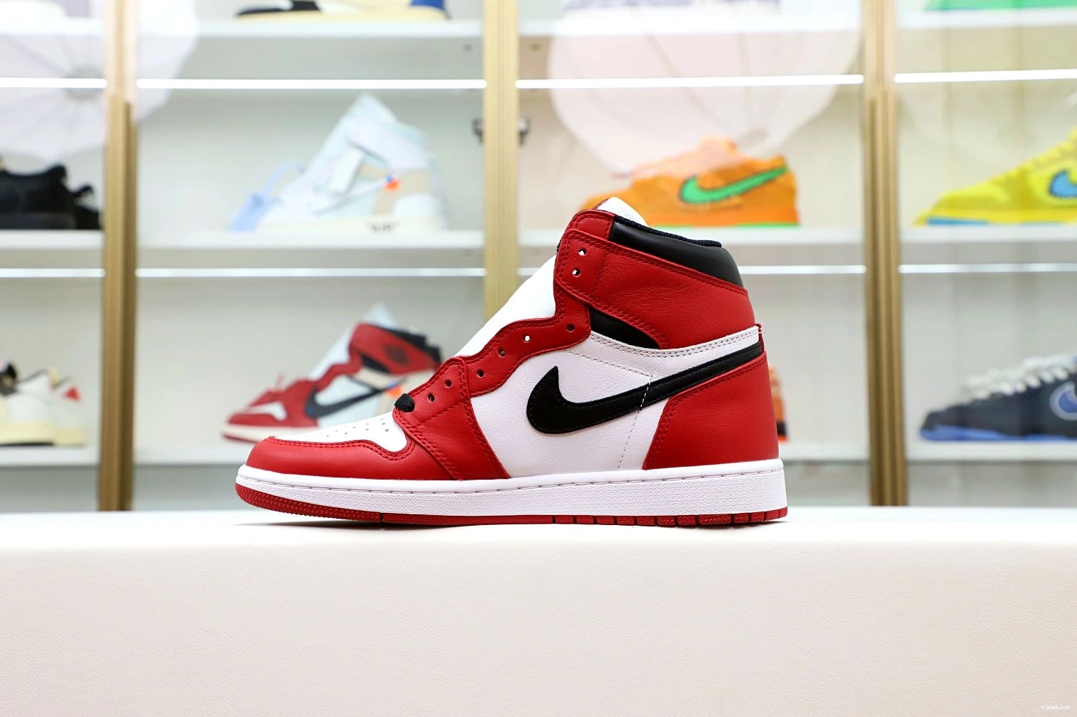 JORDAN HIGH 'CHICAGO' 2015 1 RETRO OG AIR 0902
